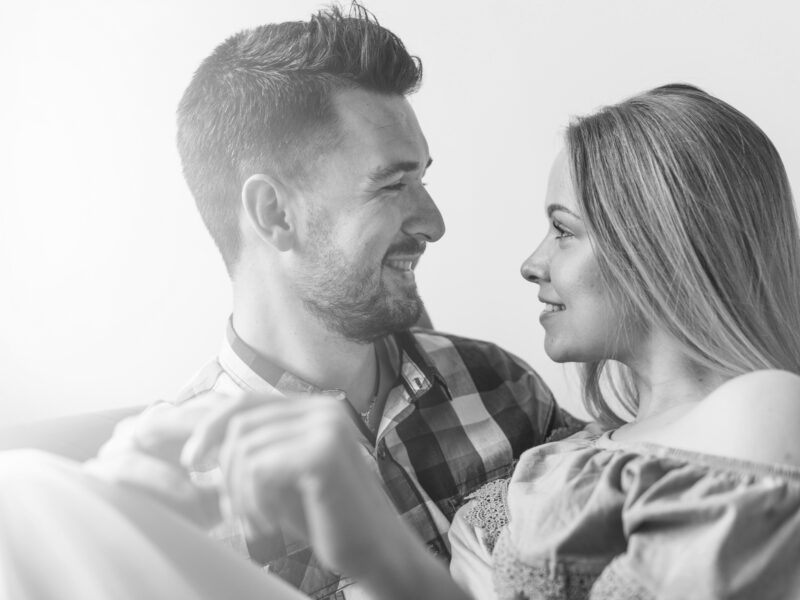 Sexo gostoso com linda loira de seios naturais grandes perfeitos - necessidades emocionais